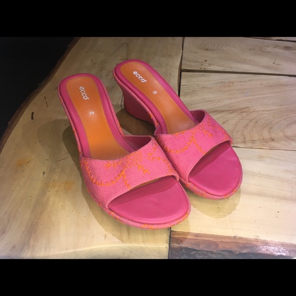 Matching Purse and Shoes! 👠 - Picture 4 of 5